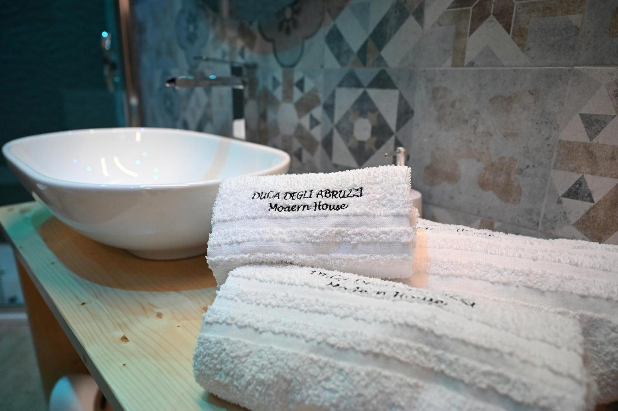 Duca Degli Abruzzi Modern House Luxury Relax Lägenhet Brindisi Exteriör bild