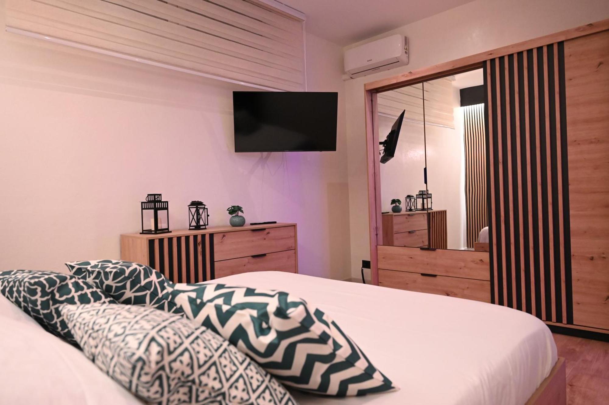Duca Degli Abruzzi Modern House Luxury Relax Lägenhet Brindisi Exteriör bild